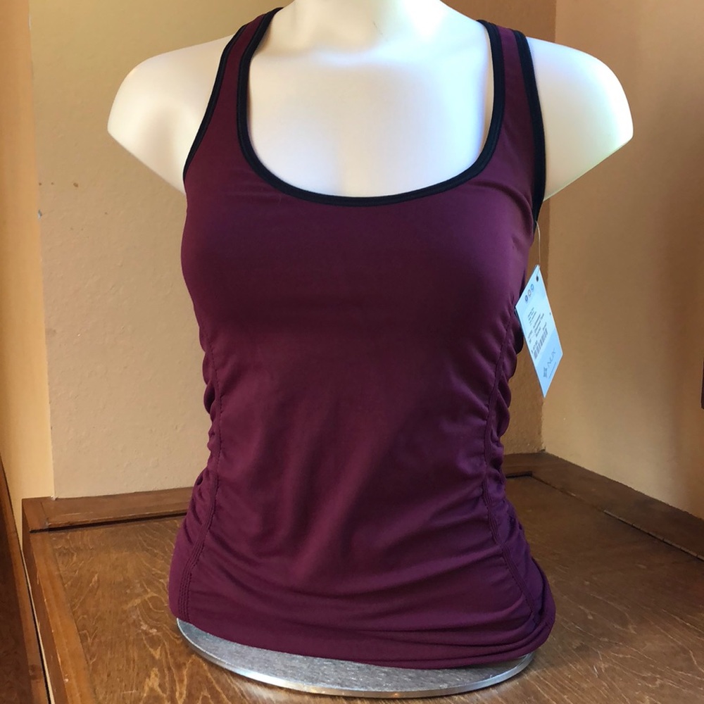 NUX charmed tank Scarlet